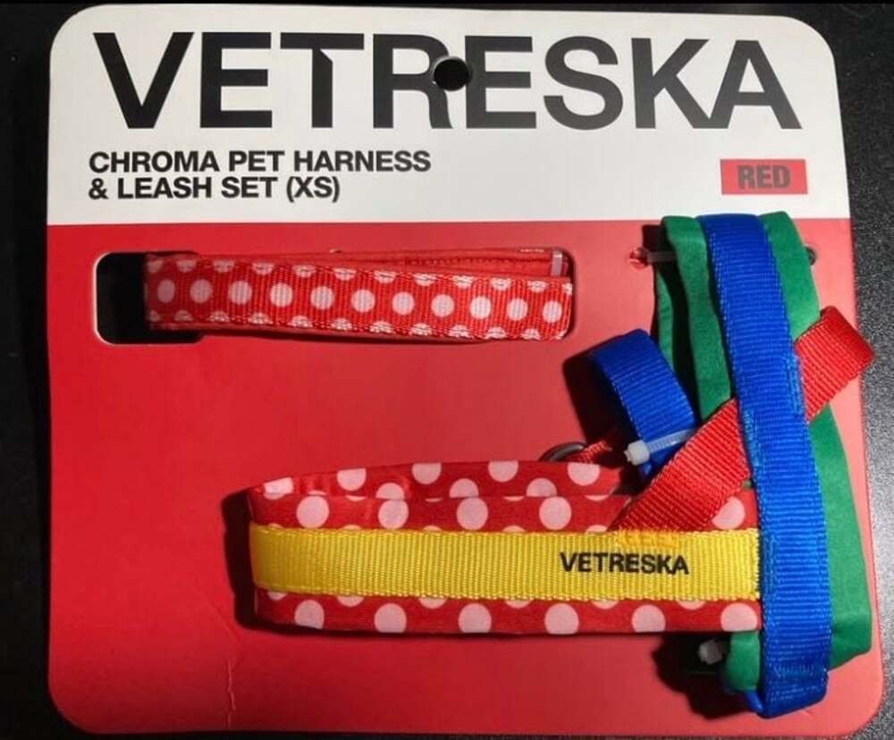 VETRESKA Chroma Pet Harness & Leash Set Red Polka Dot (XS)